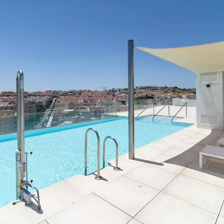Inf3.3k- Stunning Close To Beaches