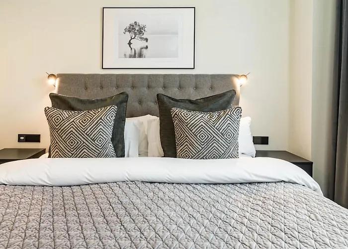 Inf3.3k- Stunning Close To Beaches Estepona