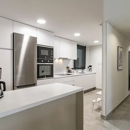 Inf3.3k- Stunning Close To Beaches شقة